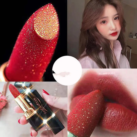 Hidratante de Maquillaje Rojo Mate de Terciopelo con Diamante Dorado Estrella
