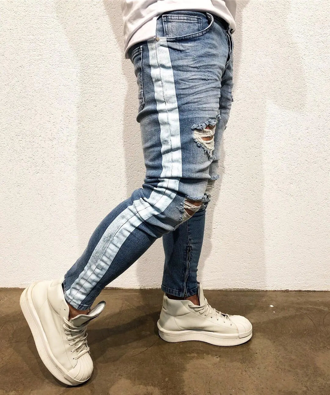 Jeans de Denim Azul Desgastado de Corte Slim para Hombre